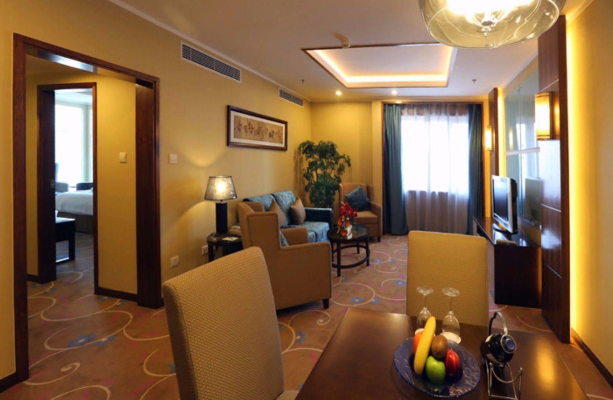 Holiday Inn Beijing Downtown Zewnętrze zdjęcie